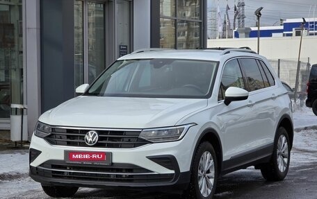 Volkswagen Tiguan II, 2021 год, 3 439 000 рублей, 9 фотография