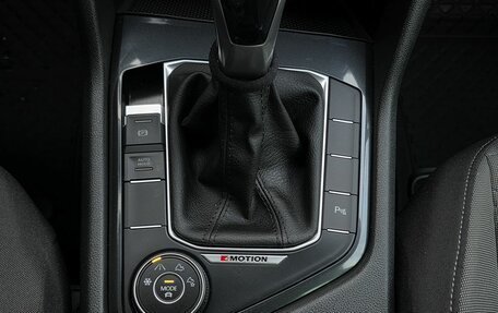 Volkswagen Tiguan II, 2021 год, 3 439 000 рублей, 21 фотография