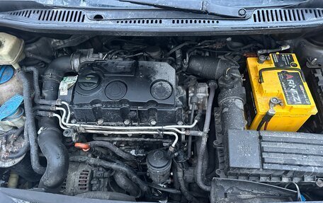 Volkswagen Caddy III рестайлинг, 2009 год, 900 000 рублей, 18 фотография