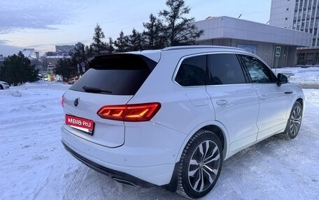 Volkswagen Touareg III, 2019 год, 5 500 000 рублей, 7 фотография