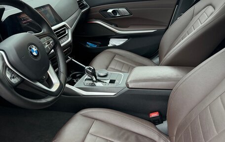 BMW 3 серия, 2020 год, 3 950 000 рублей, 10 фотография