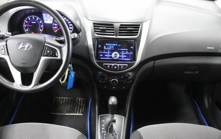 Hyundai Solaris II рестайлинг, 2013 год, 860 000 рублей, 20 фотография