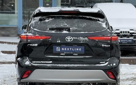 Toyota Highlander, 2025 год, 6 890 000 рублей, 7 фотография