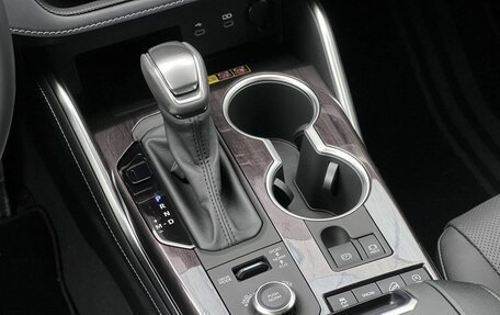 Toyota Highlander, 2025 год, 6 890 000 рублей, 27 фотография