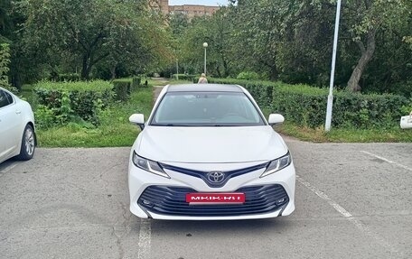 Toyota Camry, 2018 год, 2 450 000 рублей, 1 фотография