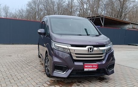 Honda Stepwgn IV, 2017 год, 2 250 000 рублей, 1 фотография