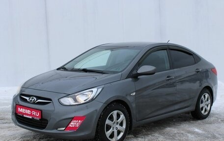 Hyundai Solaris II рестайлинг, 2012 год, 750 000 рублей, 1 фотография