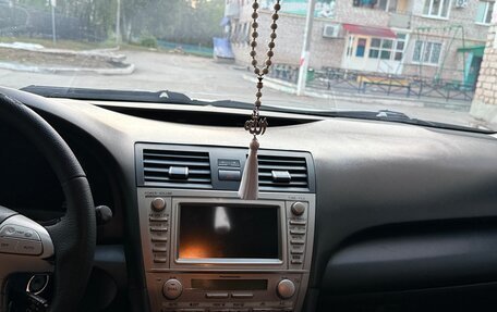 Toyota Camry, 2011 год, 875 000 рублей, 12 фотография