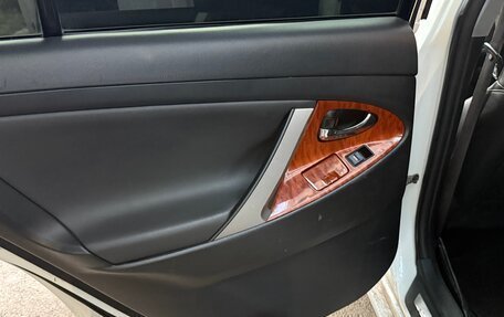 Toyota Camry, 2011 год, 875 000 рублей, 13 фотография