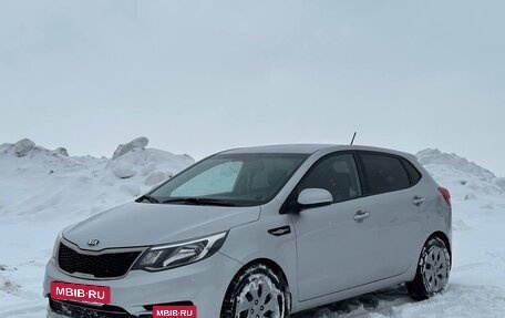 KIA Rio III рестайлинг, 2016 год, 975 000 рублей, 2 фотография
