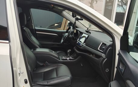 Toyota Highlander III, 2014 год, 3 200 000 рублей, 6 фотография