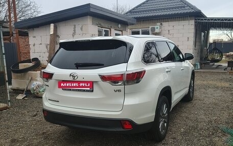 Toyota Highlander III, 2014 год, 3 200 000 рублей, 3 фотография