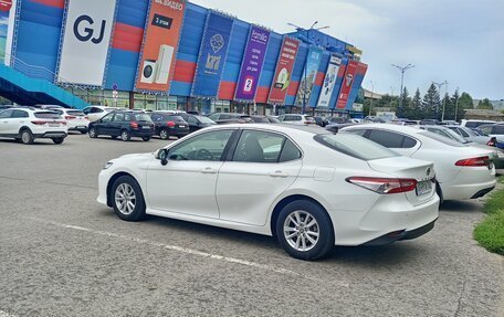 Toyota Camry, 2018 год, 2 450 000 рублей, 3 фотография