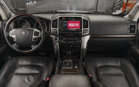 Toyota Land Cruiser 200, 2013 год, 3 390 000 рублей, 9 фотография