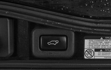 Toyota Land Cruiser 200, 2013 год, 3 390 000 рублей, 25 фотография