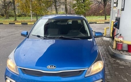 KIA Rio IV, 2017 год, 880 000 рублей, 9 фотография