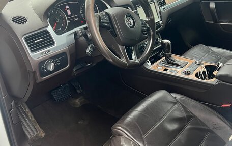 Volkswagen Touareg III, 2013 год, 1 850 000 рублей, 4 фотография