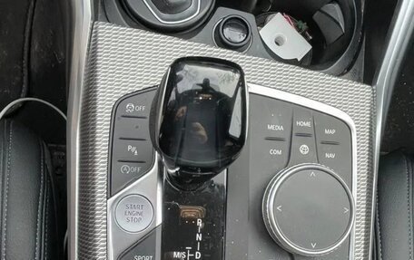 BMW 3 серия, 2019 год, 3 300 000 рублей, 9 фотография