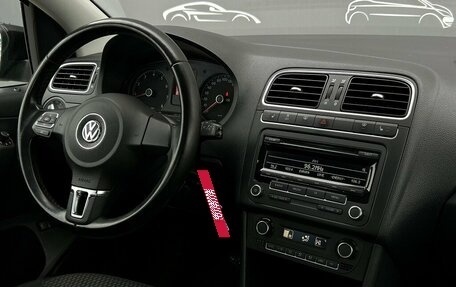 Volkswagen Polo VI (EU Market), 2011 год, 836 900 рублей, 14 фотография