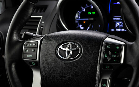 Toyota Land Cruiser Prado 150 рестайлинг 2, 2014 год, 3 600 000 рублей, 13 фотография