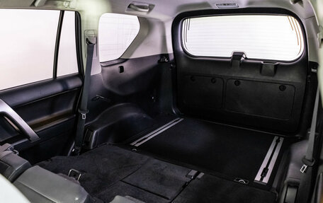 Toyota Land Cruiser Prado 150 рестайлинг 2, 2014 год, 3 600 000 рублей, 25 фотография