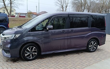 Honda Stepwgn IV, 2017 год, 2 250 000 рублей, 4 фотография