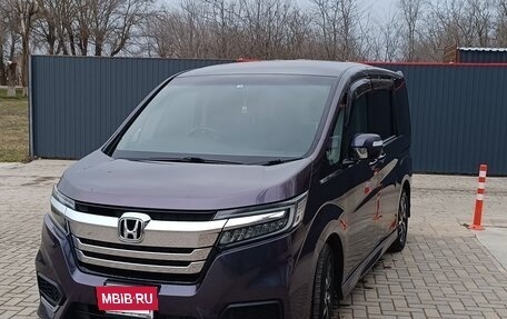 Honda Stepwgn IV, 2017 год, 2 250 000 рублей, 3 фотография