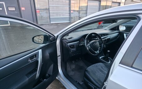 Toyota Corolla, 2013 год, 1 200 000 рублей, 18 фотография