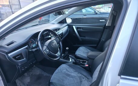 Toyota Corolla, 2013 год, 1 200 000 рублей, 19 фотография