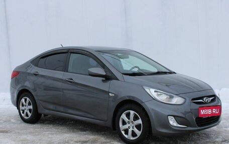 Hyundai Solaris II рестайлинг, 2012 год, 750 000 рублей, 3 фотография