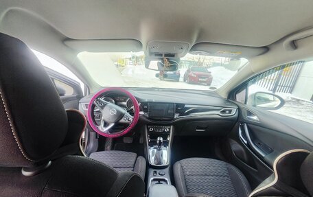 Opel Astra K, 2017 год, 1 360 000 рублей, 6 фотография