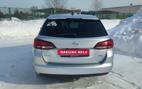 Opel Astra K, 2017 год, 1 360 000 рублей, 5 фотография