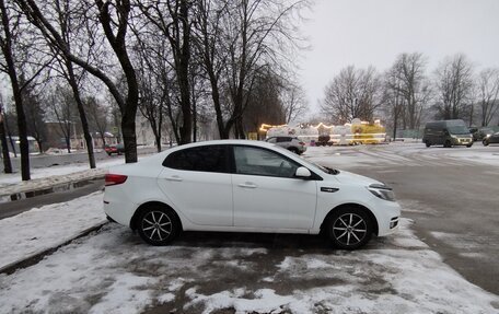 KIA Rio III рестайлинг, 2015 год, 735 000 рублей, 2 фотография