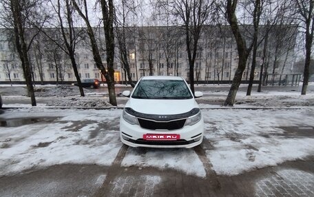 KIA Rio III рестайлинг, 2015 год, 735 000 рублей, 3 фотография
