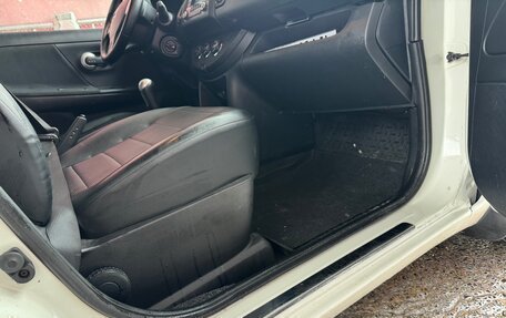 Nissan Note II рестайлинг, 2013 год, 700 000 рублей, 12 фотография