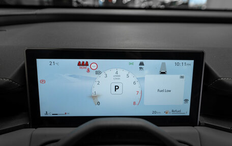 Toyota RAV4, 2025 год, 4 950 000 рублей, 12 фотография