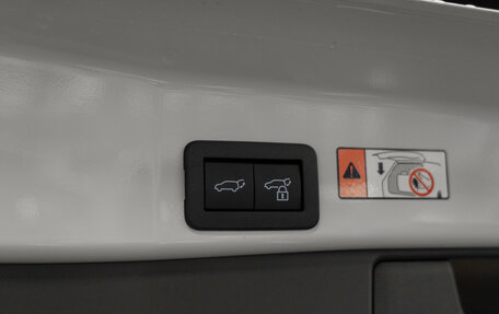 Toyota RAV4, 2025 год, 4 950 000 рублей, 25 фотография