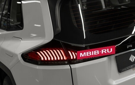 Toyota RAV4, 2025 год, 4 950 000 рублей, 28 фотография