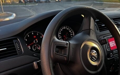 Volkswagen Jetta VI, 2014 год, 970 000 рублей, 8 фотография