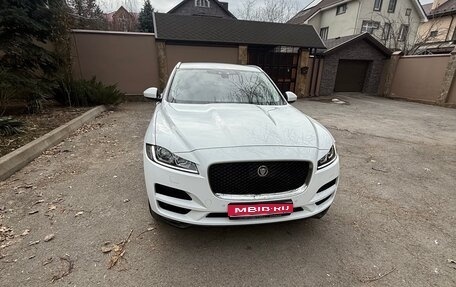 Jaguar F-Pace, 2019 год, 3 800 000 рублей, 1 фотография