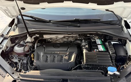 Volkswagen Tiguan II, 2019 год, 2 850 000 рублей, 20 фотография