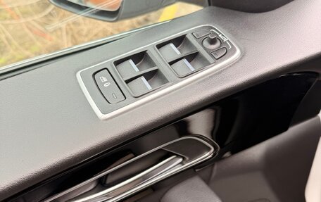 Jaguar F-Pace, 2019 год, 3 800 000 рублей, 23 фотография