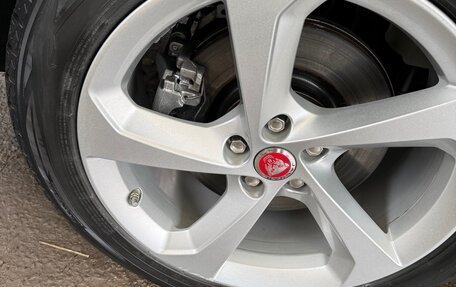 Jaguar F-Pace, 2019 год, 3 800 000 рублей, 17 фотография