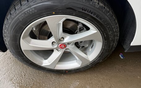 Jaguar F-Pace, 2019 год, 3 800 000 рублей, 19 фотография