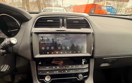 Jaguar F-Pace, 2019 год, 3 800 000 рублей, 31 фотография