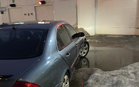 Mercedes-Benz E-Класс, 2003 год, 3 фотография