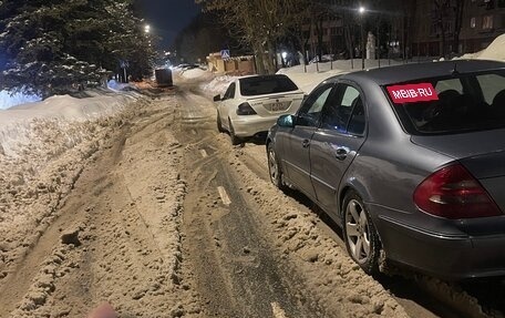 Mercedes-Benz E-Класс, 2003 год, 8 фотография