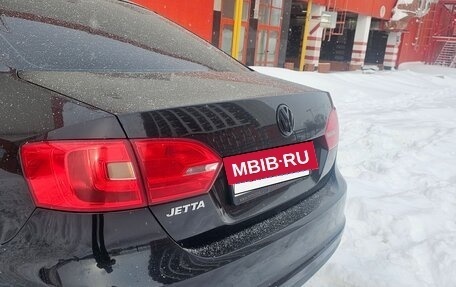 Volkswagen Jetta VI, 2013 год, 899 000 рублей, 4 фотография
