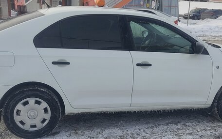 Skoda Rapid I, 2015 год, 890 000 рублей, 6 фотография