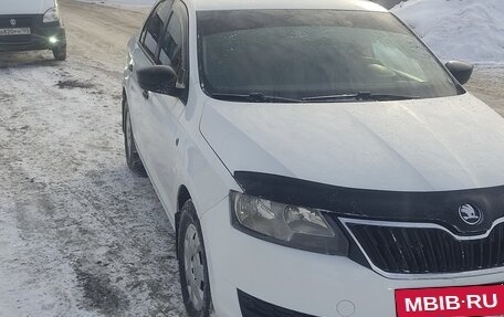Skoda Rapid I, 2015 год, 890 000 рублей, 2 фотография